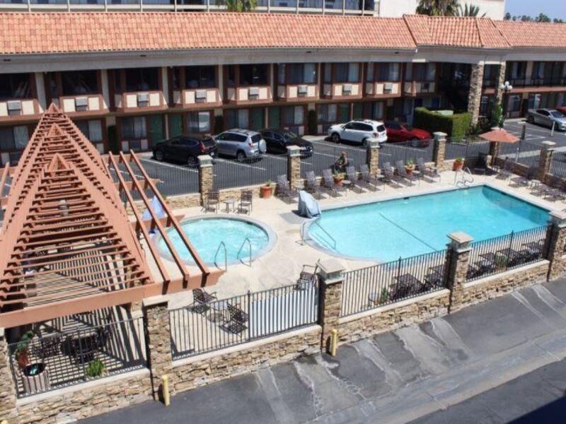 Tropicana Inn And Suites Dallas Exterior foto